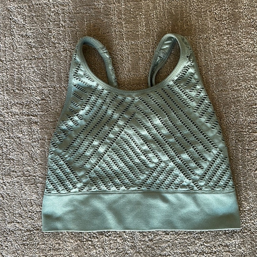 Victoria’s Secret sport crop top